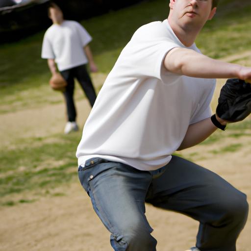 Nội binh bóng chày đang rèn luyện kỹ năng ném Knuckleball cùng với người bắt bóng